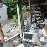 福島第一原発から約５㌔離れた大熊町の商店街一角。震災当時のまま。時が止まっている/2016年5月24日